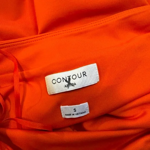 Aritzia Babaton Contour Harmonize Halter Top - Orange Square Neck - Picture 5 of 14